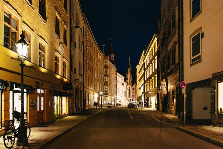 Munich: Middle Ages Tour with Night Watchman - From Viktualienmarkt to the Old Town Hall: markets, money, and authority