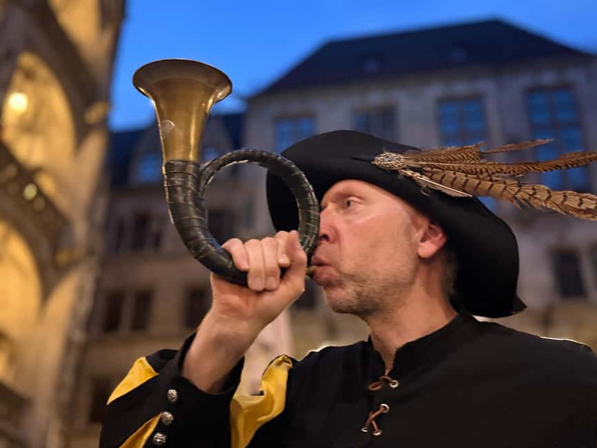 Munich: Night Watchman Tour in English - Entering Munich by Lantern Light at Marienplatz