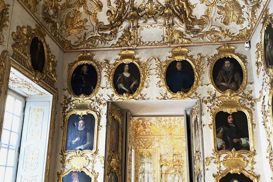 Munich Nymphenburg Palace Tickets and Tour, Carriage Museum - Photo Stop, Pacing, and How the 1.5 Hours Works