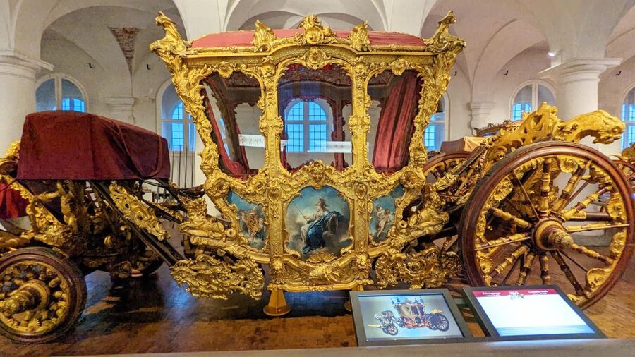 Munich: Nymphenburg Palace with official Guide - King Ludwig I’s Gallery of Beauties, art with a story behind it