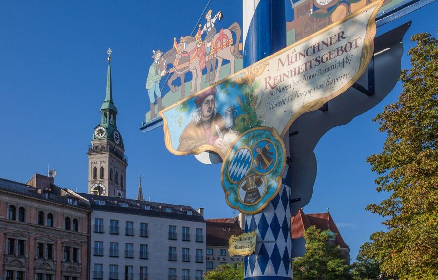 Munich: Old Town Guided Walking Tour - Two hours that actually help you navigate Munich