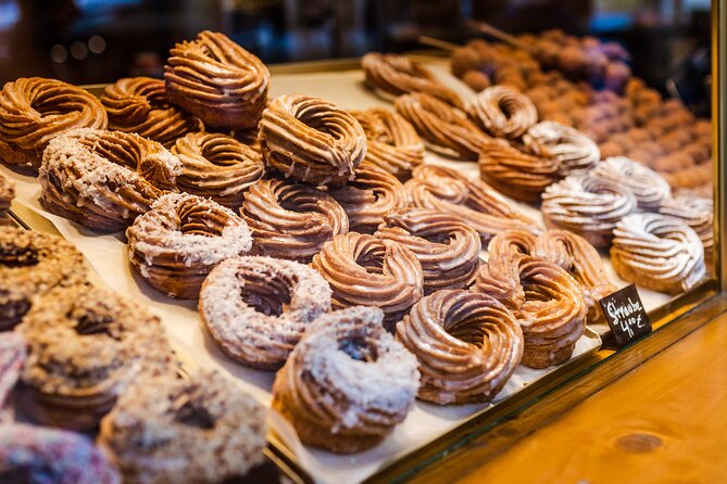 Munich Private & Personalized Half-Day Tour with a Local Guide - Marienplatz and the Glockenspiel: know what you are timing