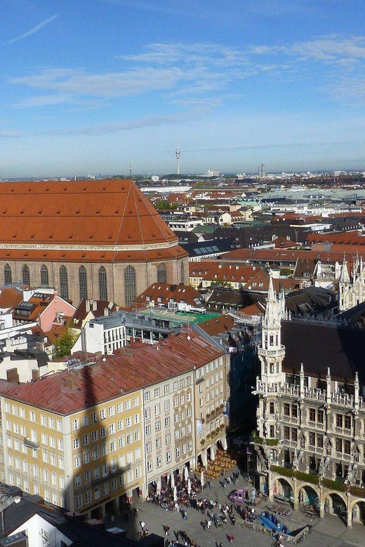 Munich Private Walking Tour with the BMW Museum and BMW Welt - Odeonsplatz and the Beer-Hall Putsch: Context at the square where it mattered