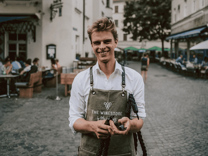 Munich: Romantic Wine Experience for Two at Viktualienmarkt - The Pace and Duration: Making Two Hours Feel Like a Real Date