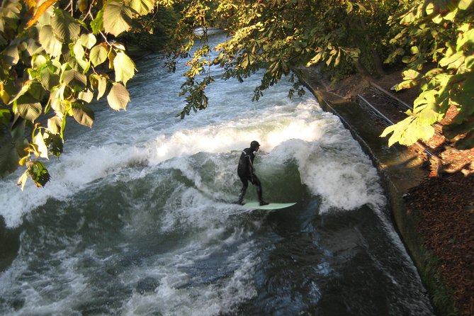 Munich's Highlights 3-hour Segway Tour - The Eisbachwelle and art-and-university finish