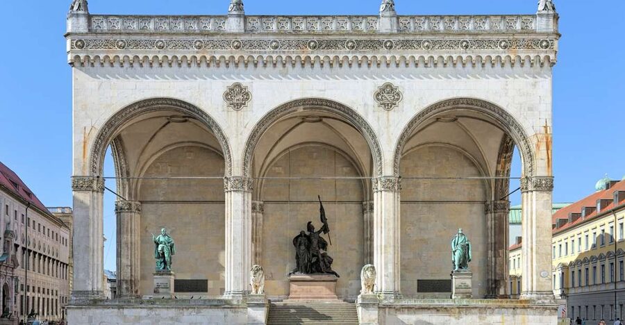 Munich: Third Reich & WWII Walking Tour - Hofgarten and the White Rose Resistance Movement stop