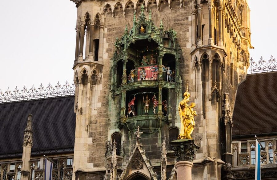Munich: Walking tour of the old town with all your senses - White Gold, Teufeltritt, and the Legends You Will Want to Repeat