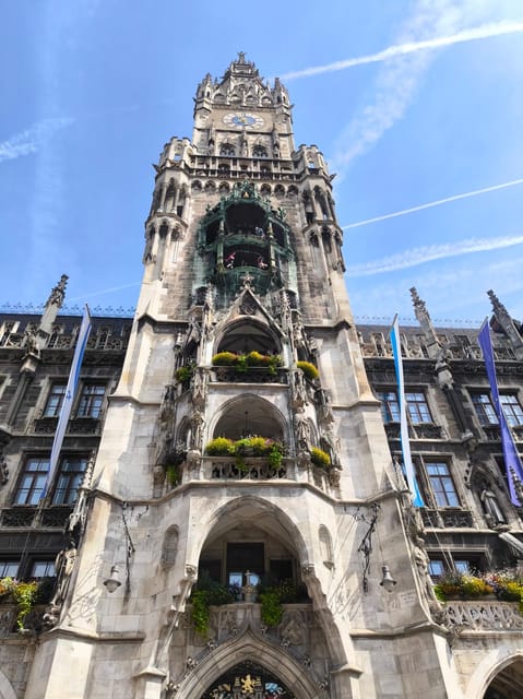 Munich: Walking tour of the old town with all your senses - Tap Water, Small Surprises, and What You Should Bring