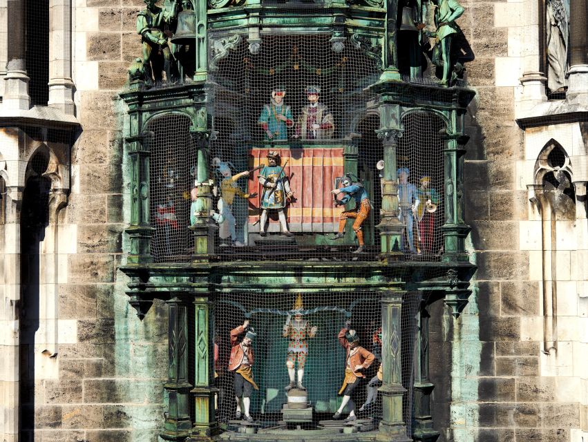 Munich: Walking Tour Old Town and Viktualienmarkt - Price and value for a short Munich orientation loop