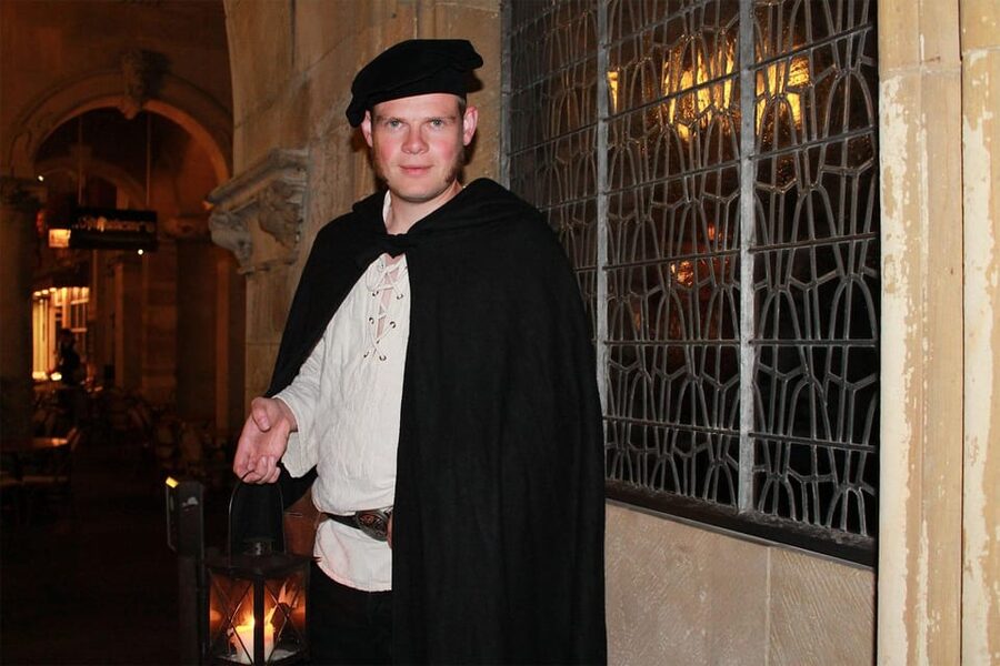 Münster: Night watchman tour through the picturesque old town by lantern light - Lantern-Light Münster: What Makes a 1.5 Hour Night Walk Worth It
