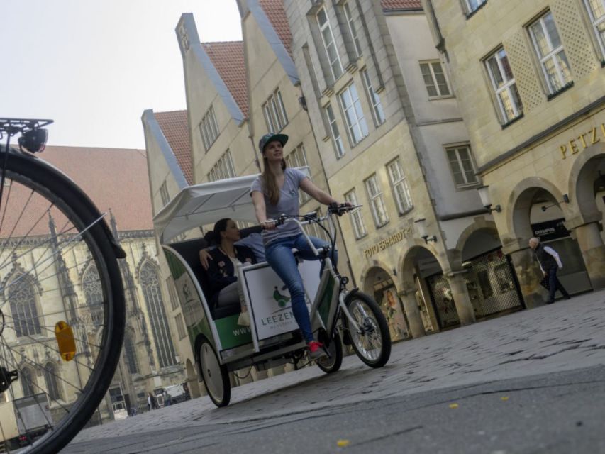 Münster: Private Guided Rickshaw City Tour - Erbdrostenhof’s baroque look and the Zwinger city-wall connection