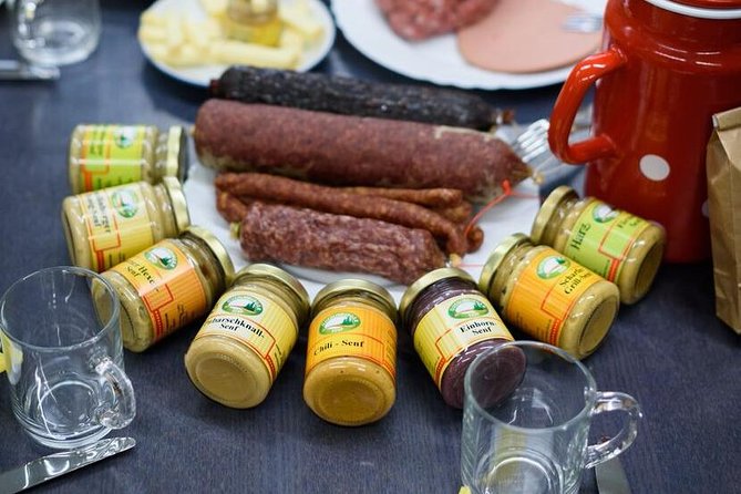Mustard-Guided Manufaktur Sightseeing, tasting and factory sales - Former horse stable, real mustard making, not a museum act
