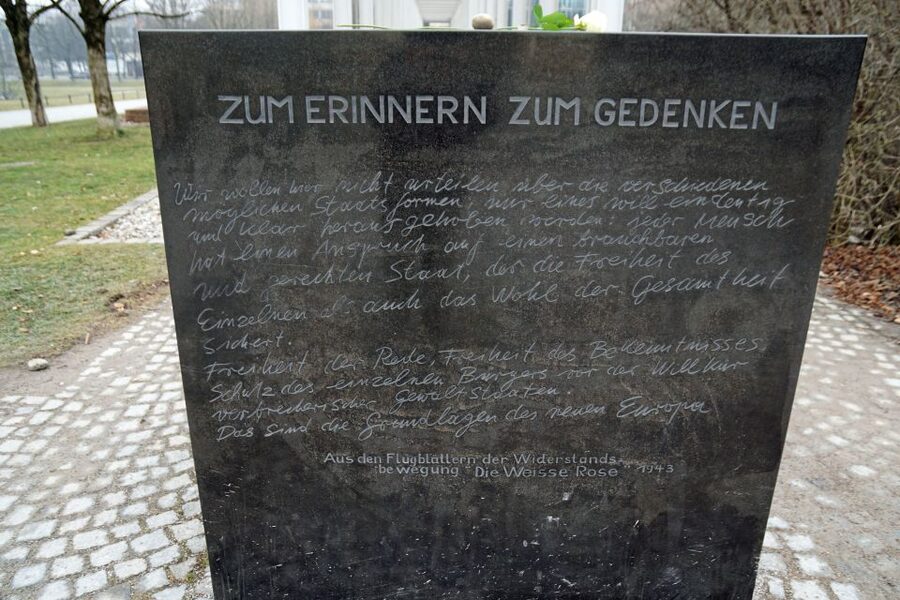 National Socialism WWII with licensed guide - private tour - Court garden resistance monument, and the idea of opposing power