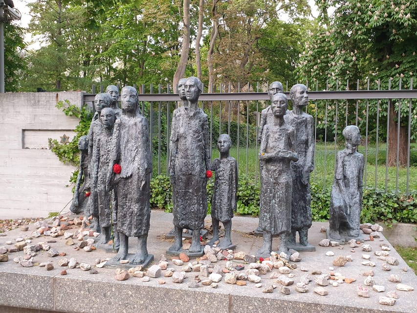 Nazi Berlin and the Jewish Community Tour - Stop 1: Nazi headquarters and Hitler’s 1933 rise in plain, grounded terms