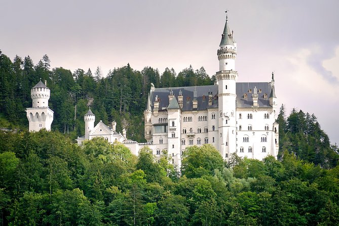Neuschwanstein Castle and Linderhof Palace Day Trip from Munich - Neuschwanstein Castle: Marienbrücke Views and the Uphill Reality