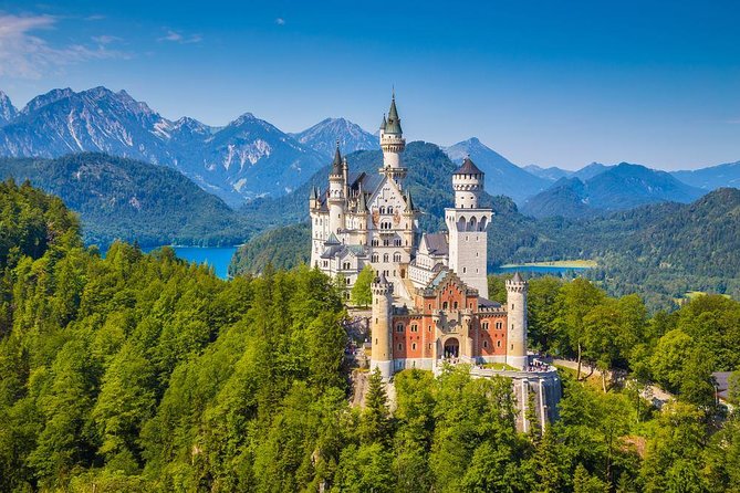 Neuschwanstein Castle, Ettal Abbey and Oberammergau Private Tour from Munich - How this Munich day trip runs like a private hit list