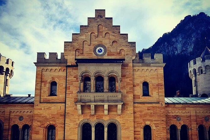Neuschwanstein Castle, Ettal Abbey and Oberammergau Private Tour from Munich - Smart tips to get the most from this day