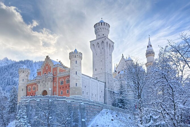 Neuschwanstein Castle Tour from Munich - Food, Water, and Bathroom Reality on a Mountain Day