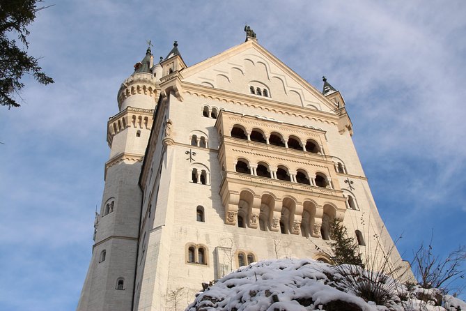 Neuschwanstein Castle Tour with Skip the Line from Hohenschwangau - Meeting point at Alpseestraße, then a bus to Marienbrücke