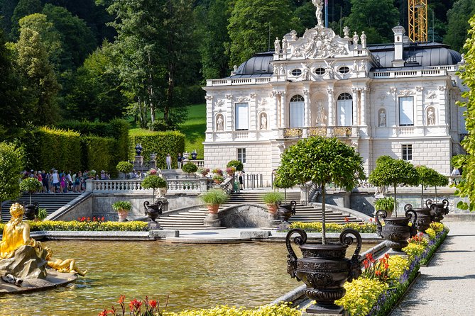 Neuschwanstein & Linderhof Castle-Fairytale Day Tour from Munich - Neuschwanstein Castle timing: how you get the iconic views