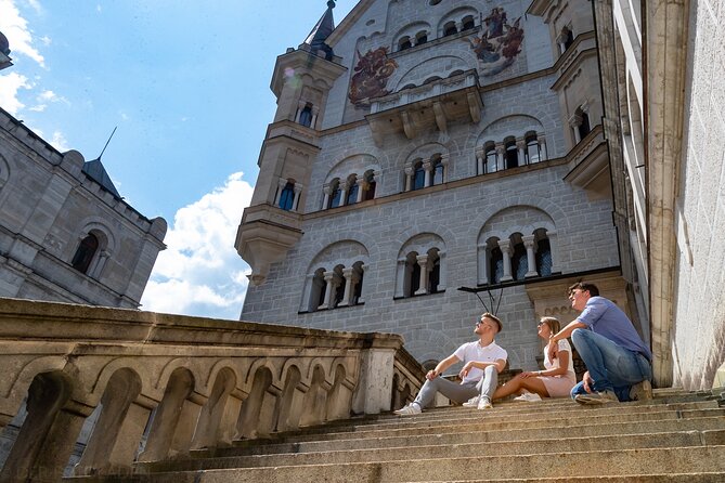 Neuschwanstein & Linderhof Castle-Fairytale Day Tour from Munich - Comfort on the coach: restrooms, snacks, and winter realities