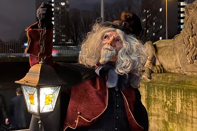 Night magic city tour in Berlin - Mühlendamm, Mill Dam Bridge area, and ending near the water