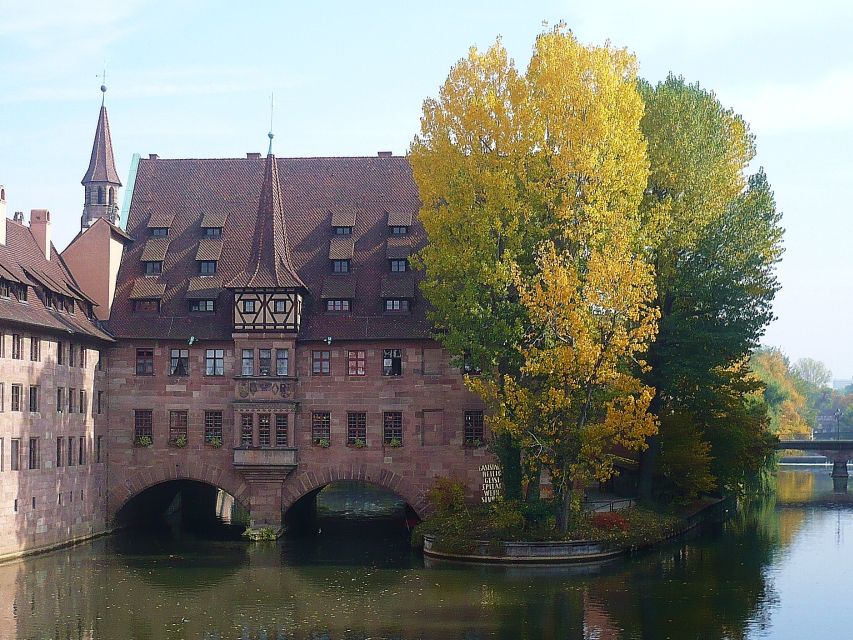 Nuremberg 2-Hour Old Town Highlights Walking Tour in English - Key tour highlights at a glance