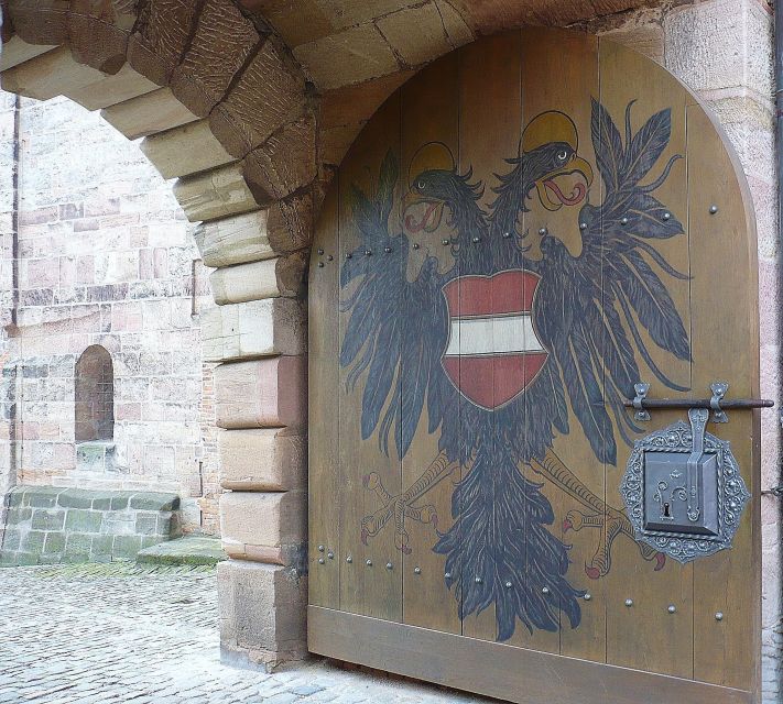 Nuremberg 2-Hour Old Town Highlights Walking Tour in English - St. Lorenz Church and the medieval center’s religious heartbeat