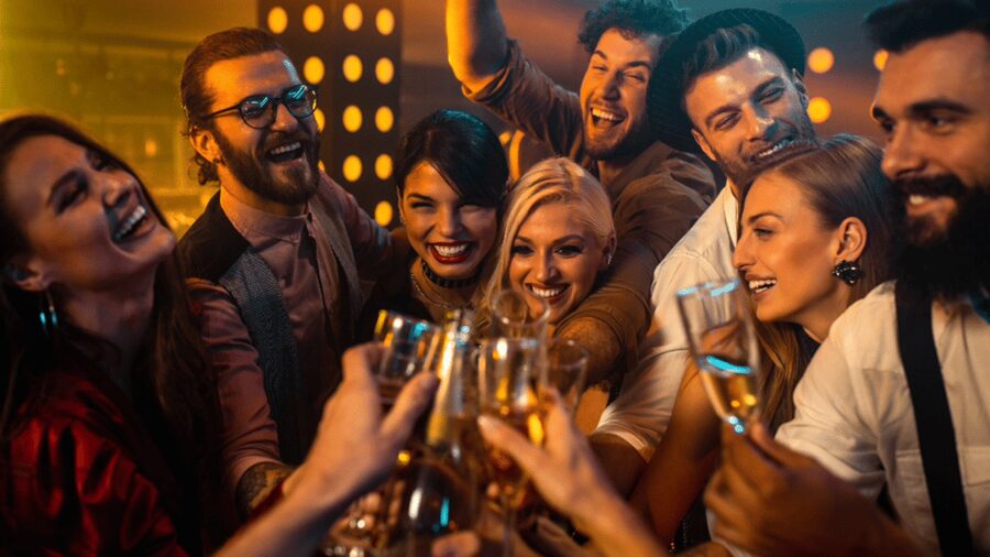 Nuremberg: Bar and Club Tour with Free Shots and Free Entry - The meeting point that makes check-in easy