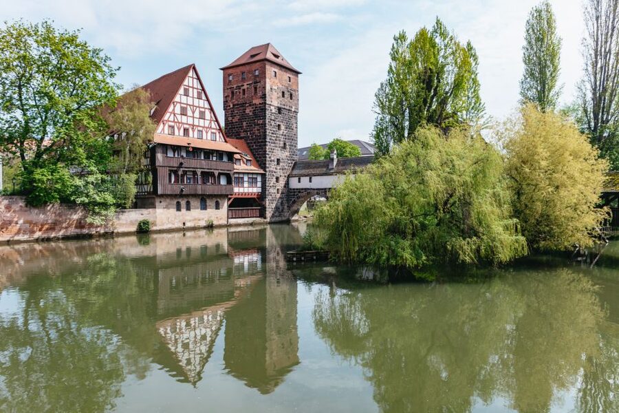 Nuremberg: City Tour with the Bimmelbahn Train - Choosing your side: where photos and views tend to work better