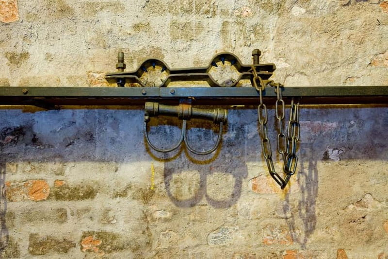 Nuremberg: Medieval Dungeons Guided Tour - Key highlights you should know before you go