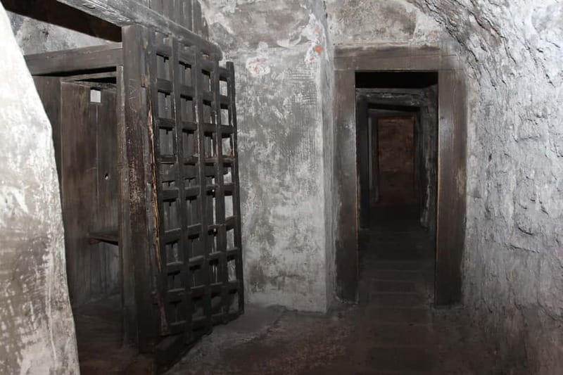 Nuremberg: Medieval Dungeons Guided Tour - Who this tour suits best in Nuremberg