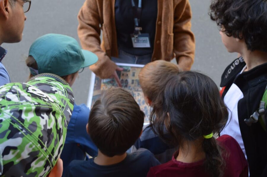 Nuremberg: Medieval Time Travel for Kids - Medieval childhood, food, play, and the truth about knights and princesses