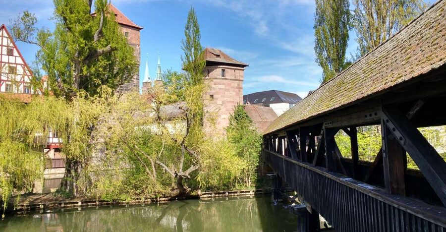 Nuremberg: Old Town Guided Walking Tour - St. Sebaldus Church: the sacred center of the walk