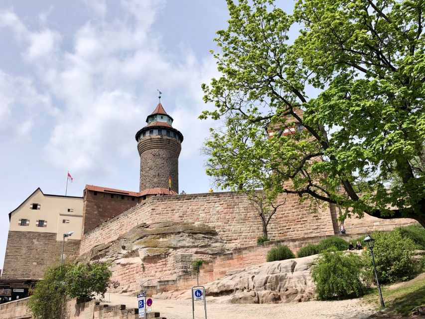 Nuremberg: Private guided tour of the Old Town in German - Nuremberg’s Old Town, explained by a certified guide