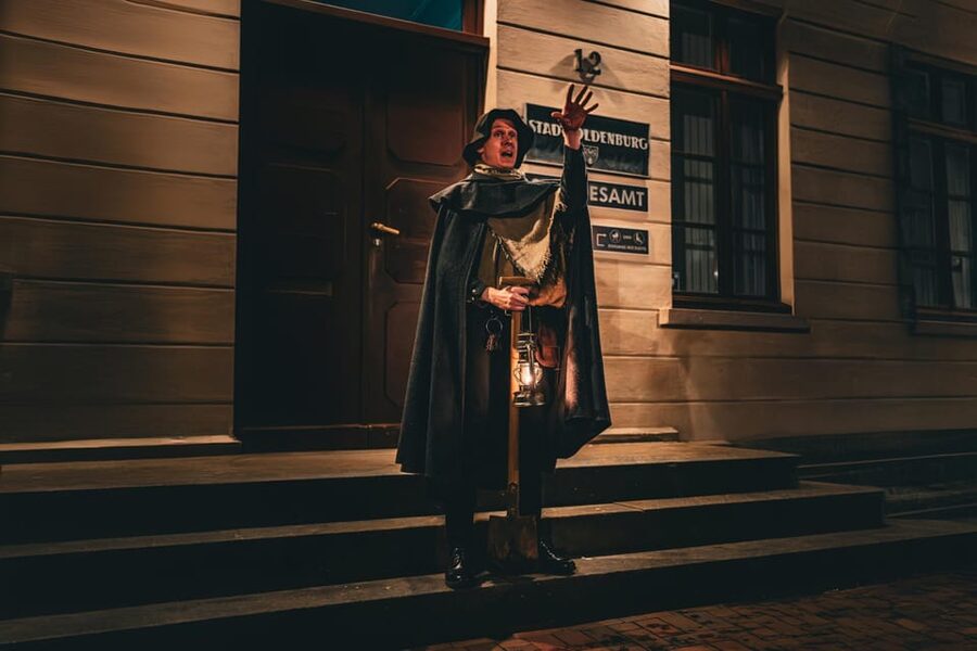 Oldenburg: "Executioners, witches & scoundrels" (crime thriller tour) - Oldenburg after dark: the crime-thriller vibe you’re walking into