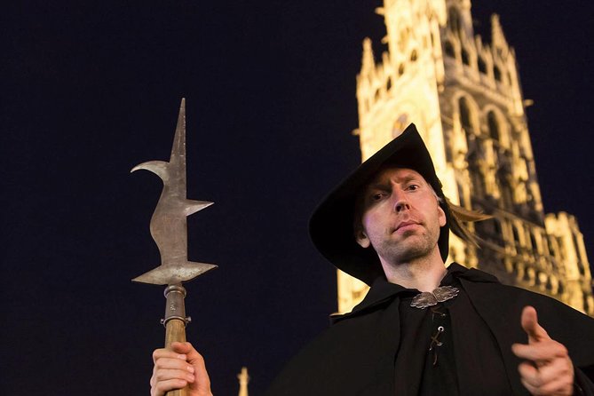 On the road with the night watchman - Marienplatz Start to Odeonsplatz Finish, You Stay in the Old Town