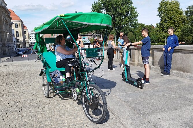 One Up to 3 Rickshaws(6 GUESTS)-Taylor Made Rickshaw Berlin Tour - A private rickshaw rhythm that keeps Berlin moving