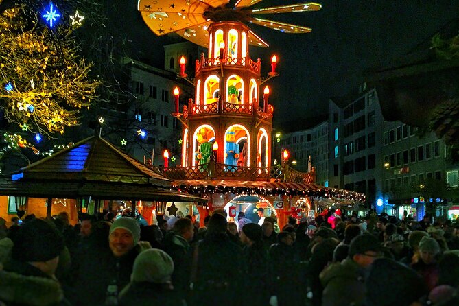 Original Munich Christmas Market Tour with Festive Wine and Food - Odeonsplatz and the Residence Palace courtyard medieval vibe