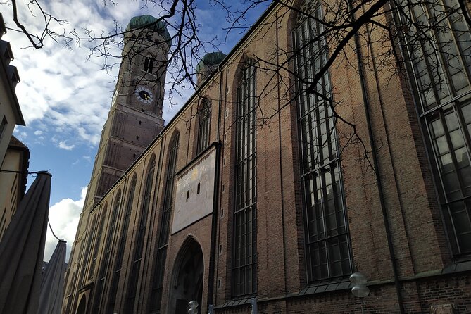 Paul's Private Tour in Munich old City - Maximilianstrasse to Marienplatz: royal buildings and the town’s core