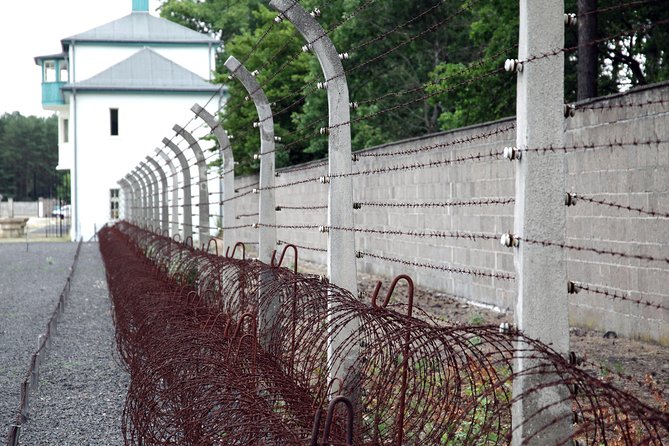 Private Berlin Tour to Sachsenhausen Concentration Camp Memorial - Private attention in a small group: how guides tailor the experience