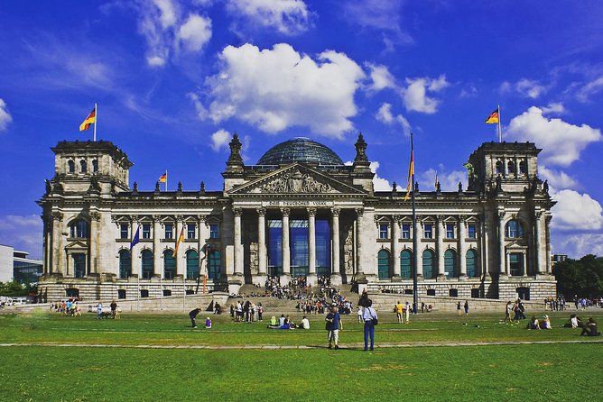 Private Berlin WWII and Cold War History Tour with Local Expert Guide - The missing house and Heckmann Höfe: the quiet side of Mitte