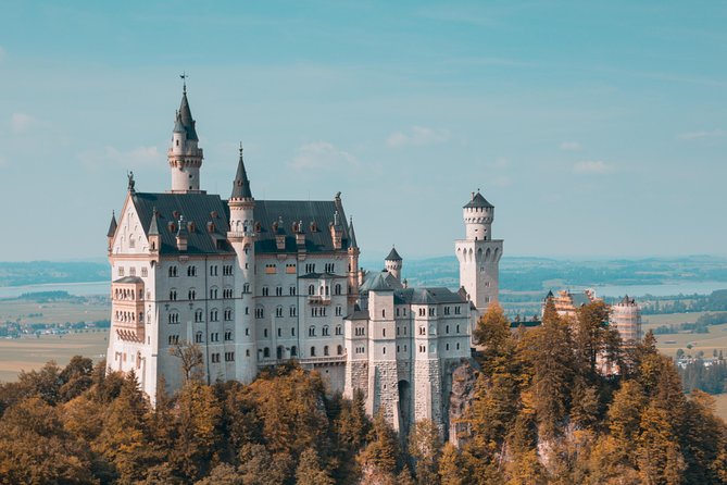 Private Castle Tour from Munich: Neuschwanstein, Hohenschwangau, and Linderhof - Hohenschwangau Castle Museum Stop: Adding Context Without Stealing Your Day