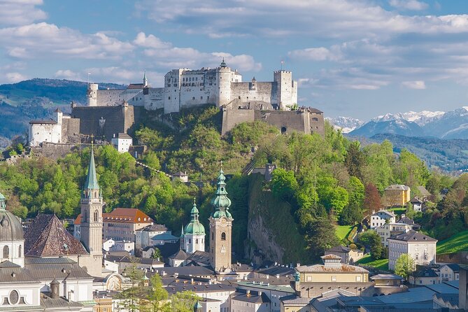 Private day trip from Munich to Eagle's Nest, Salzburg and back - Don’t lose time on the Eagle’s Nest bus ride