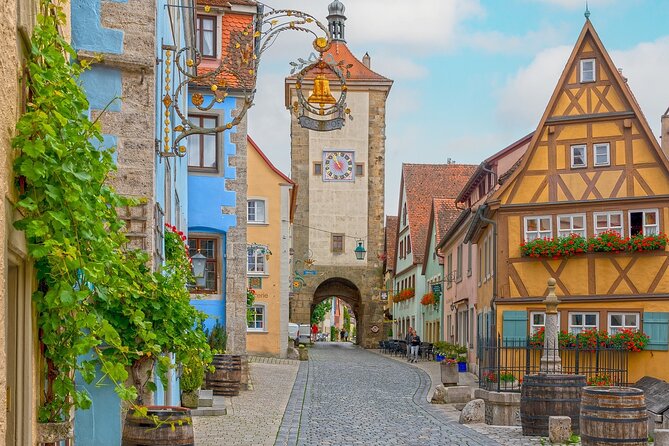 Private Day Trip Munich to Harburg, Dinkelsbuhl & Rothenburg - Pickup in Munich, then the pace of a long day