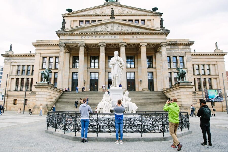 Private Highlights of Berlin Bike Tour - Why biking this route feels smarter than walking