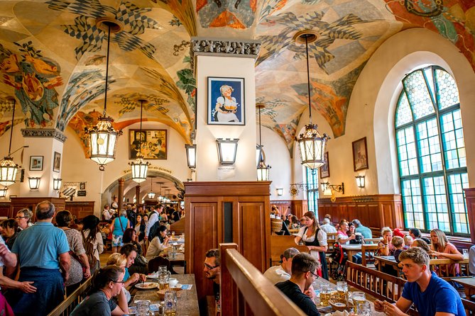 Private Munich Old Town Walking Tour - with optional Breakfast - Bayerische Staatsoper and Residenz München: culture and power in walking distance