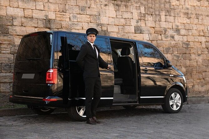 Private One-way Airport Transfer Munich Airport To Munich - Price and Value: When $146.17 Per Person Feels Worth It