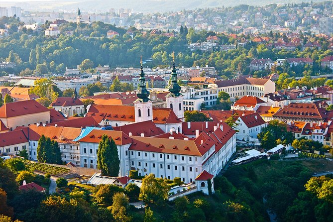 Private Scenic Transfer from Munich to Prague with 4h of Sightseeing - Door-to-Door Pickup in Munich, Hotel Drop-Off in Prague