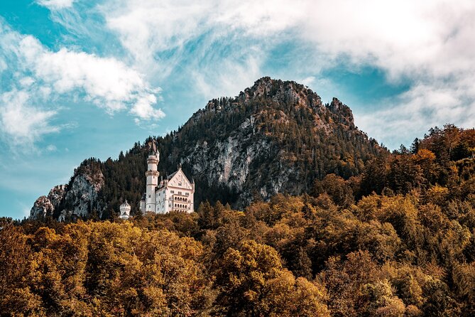 Private Van Tour to Royal Castle of Neuschwanstein from Munich - Schoenegger Käse Alm Cheese Farm and the 360 Alps View
